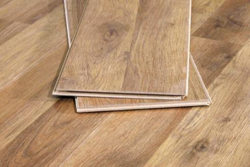 实木地板和复合地板的对比