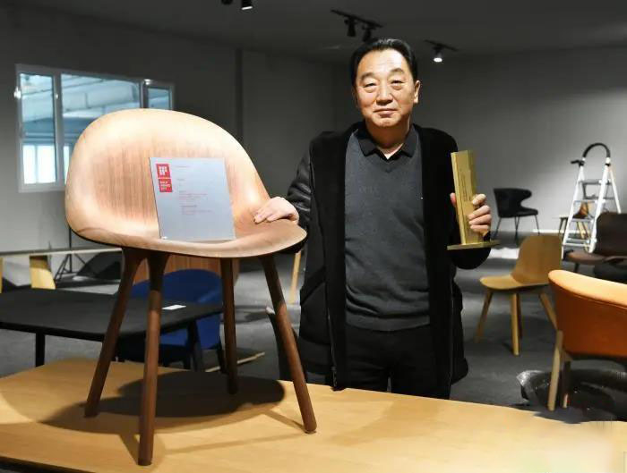 河北文安助推3D弯曲木家具畅销海外